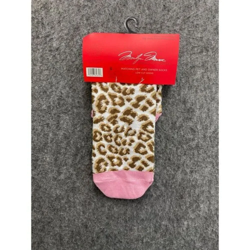 Marilyn‎ Monroe Matching Pet and Owner Crew grip Socks Pet pink cheetah print